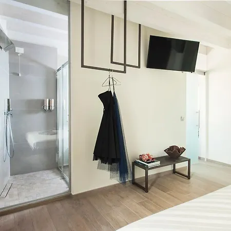 La Bellavita Del Garda Luxury Bed & Breakfast