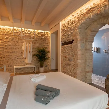 La Bellavita Del Garda Luxury Nocleg ze śniadaniem San Felice del Benaco