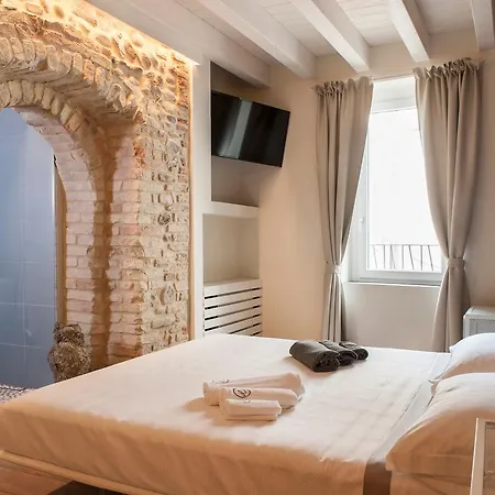 Nocleg ze śniadaniem La Bellavita Del Garda Luxury San Felice del Benaco