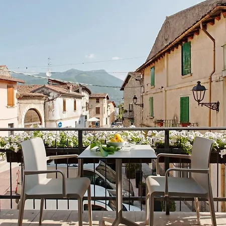 Nocleg ze śniadaniem La Bellavita Del Garda Luxury San Felice del Benaco